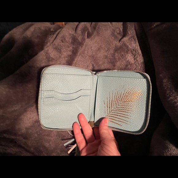 Cute turquoise wallet - Picture 2 of 2